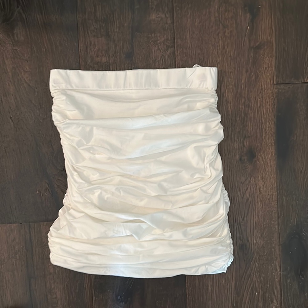Never worn ruffled cotton Babaton mini skirt
